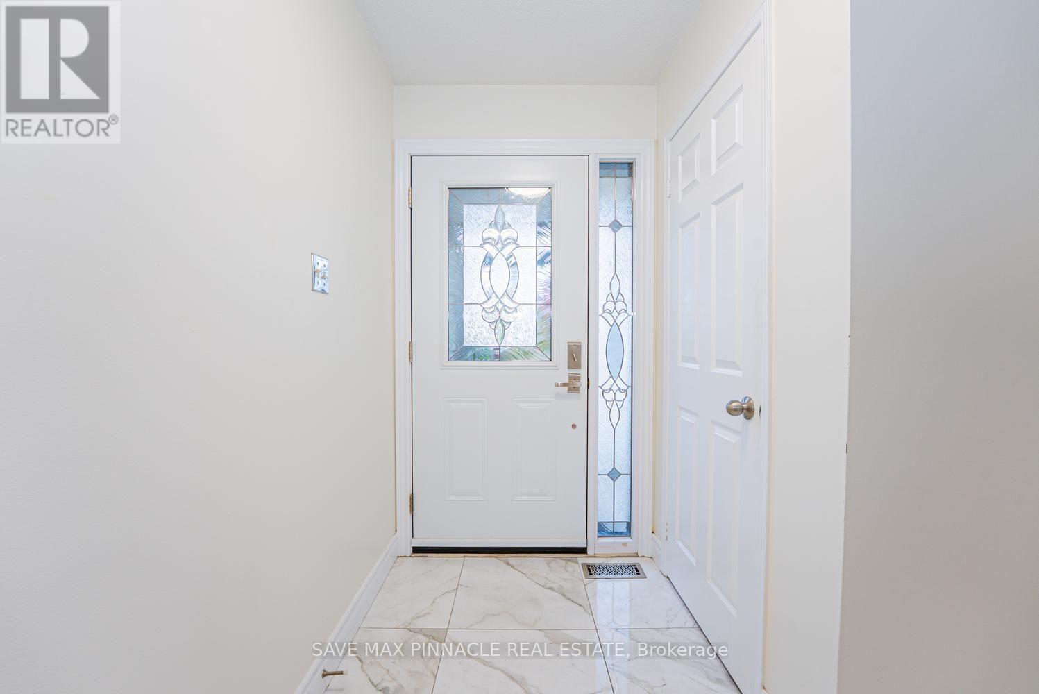 3118 Shadetree Drive, Mississauga, ON photo 9