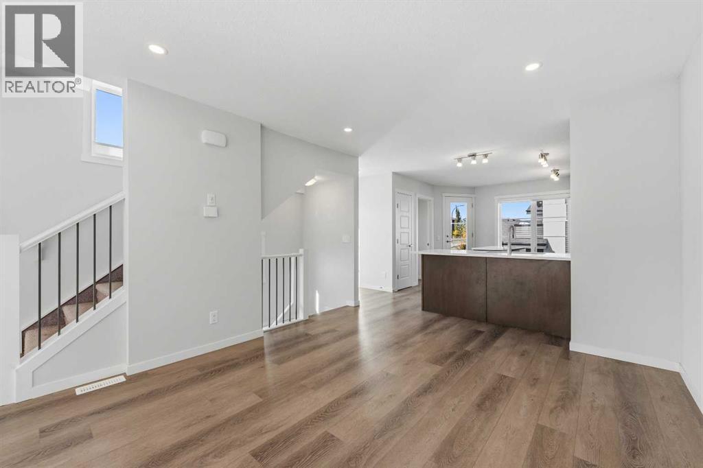 #709 474 Seton Circle SE - 16