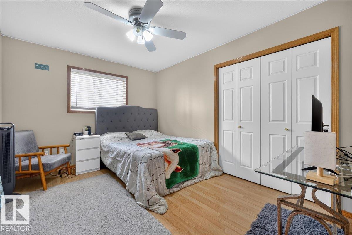 7923 161 AV NW - 22