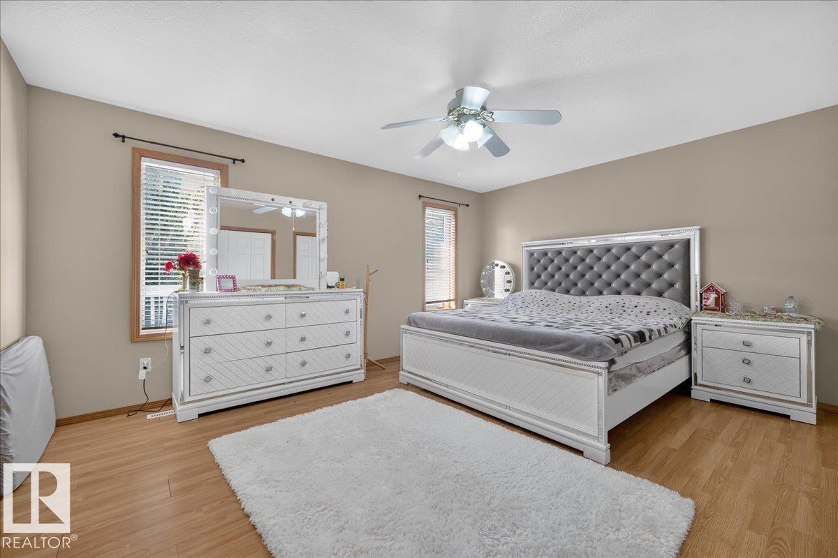 7923 161 AV NW - 24