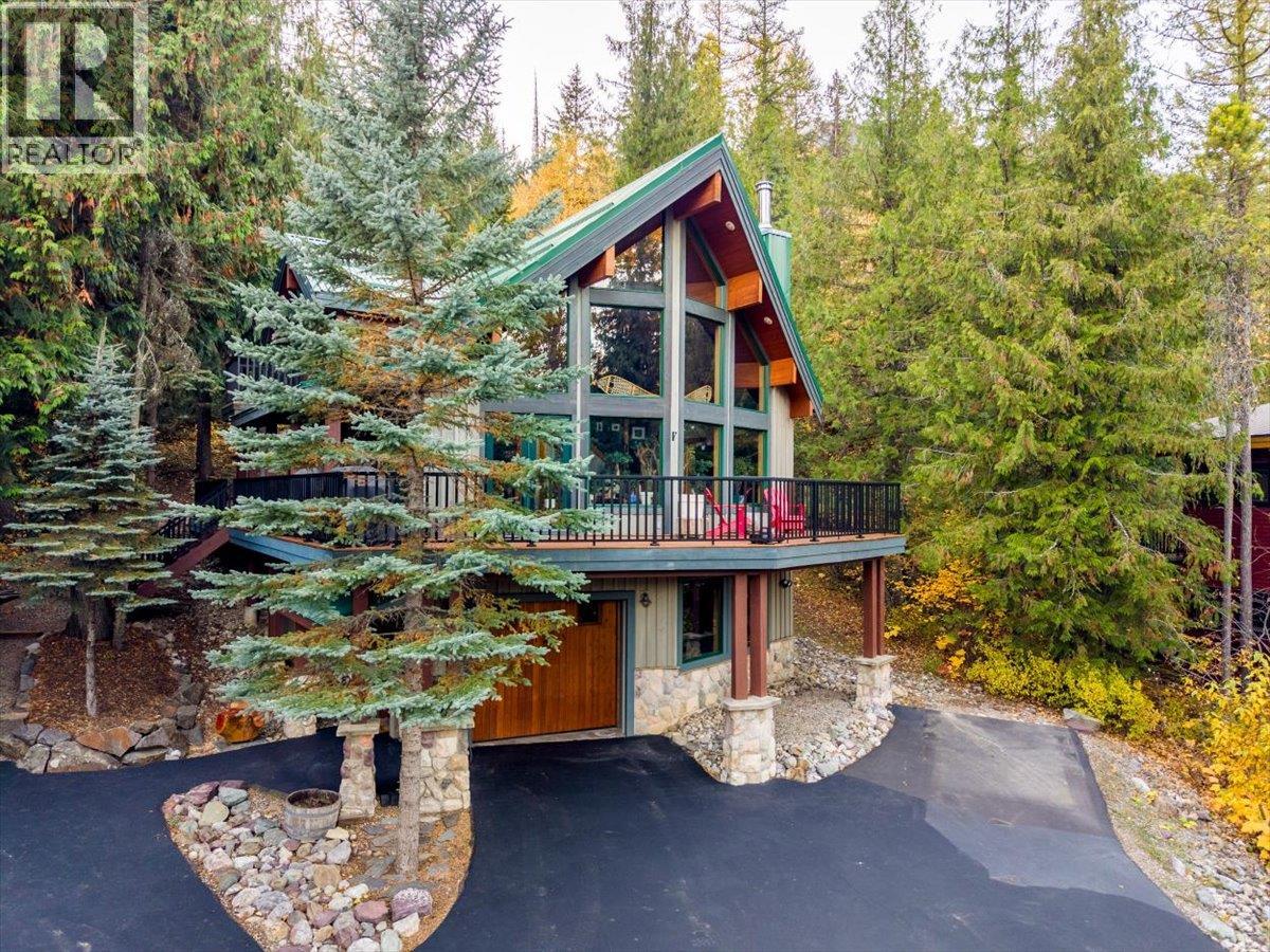 15 ALPINE TRAIL Crescent, Fernie - Image 1