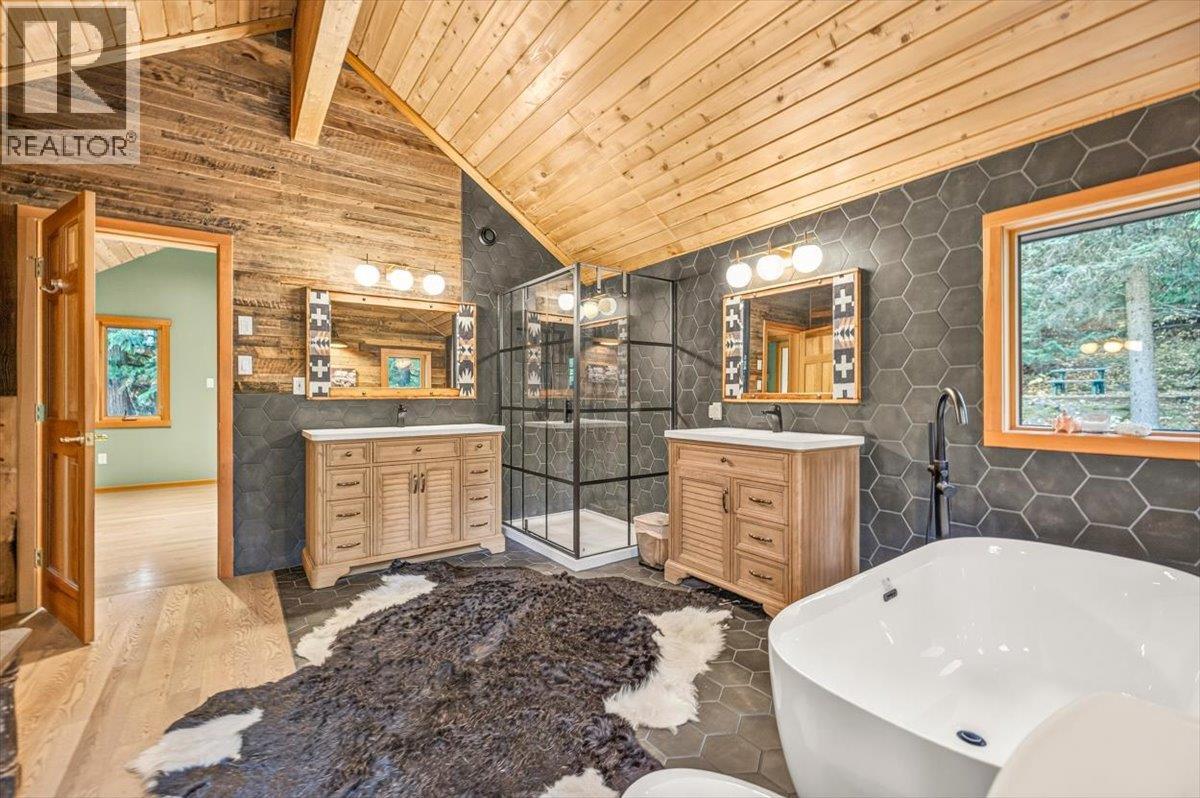 15 ALPINE TRAIL Crescent - 58