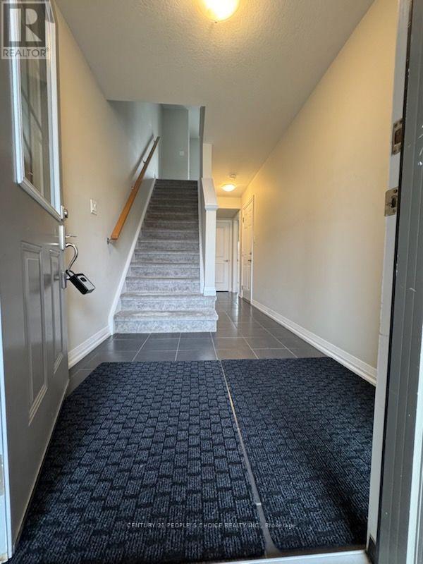 92 MONARCH WOODS DRIVE, Kitchener — photo 3