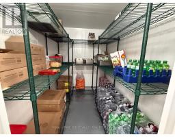 D10 - 400 Scott Street, St  Catharines, ON L2M3W4 Photo 6