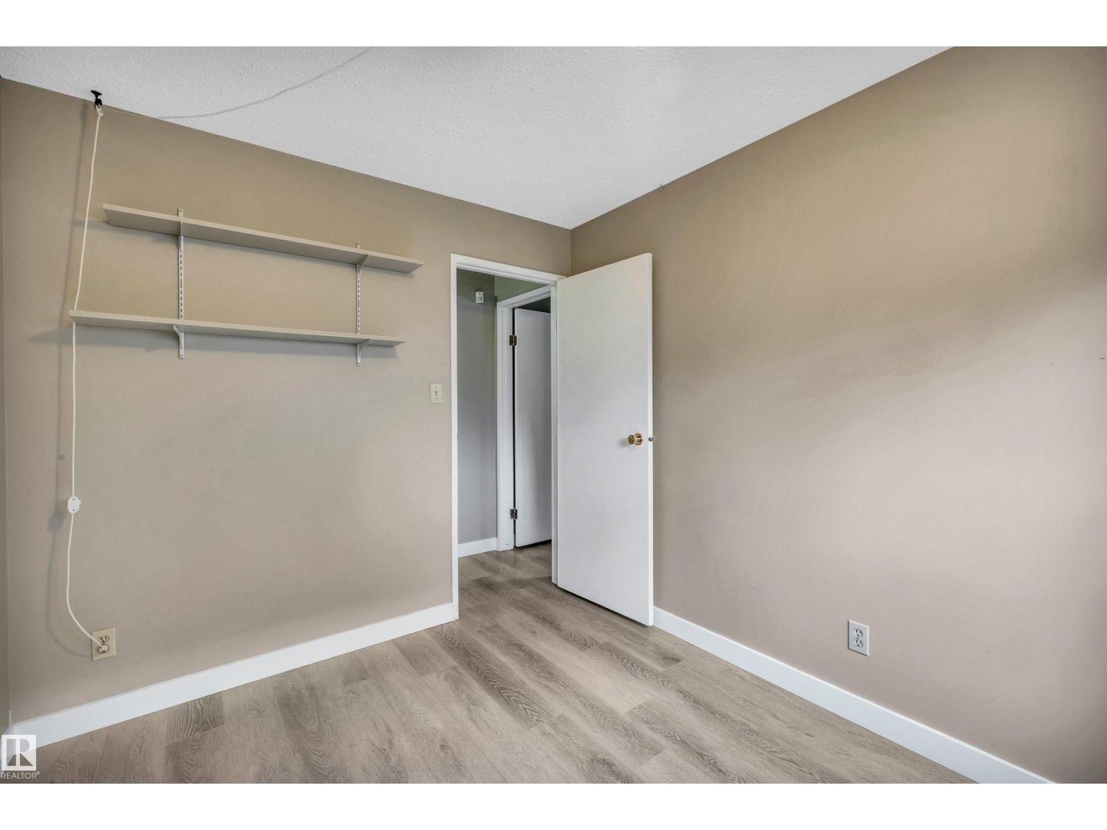 25 Attwood DR - Image 20