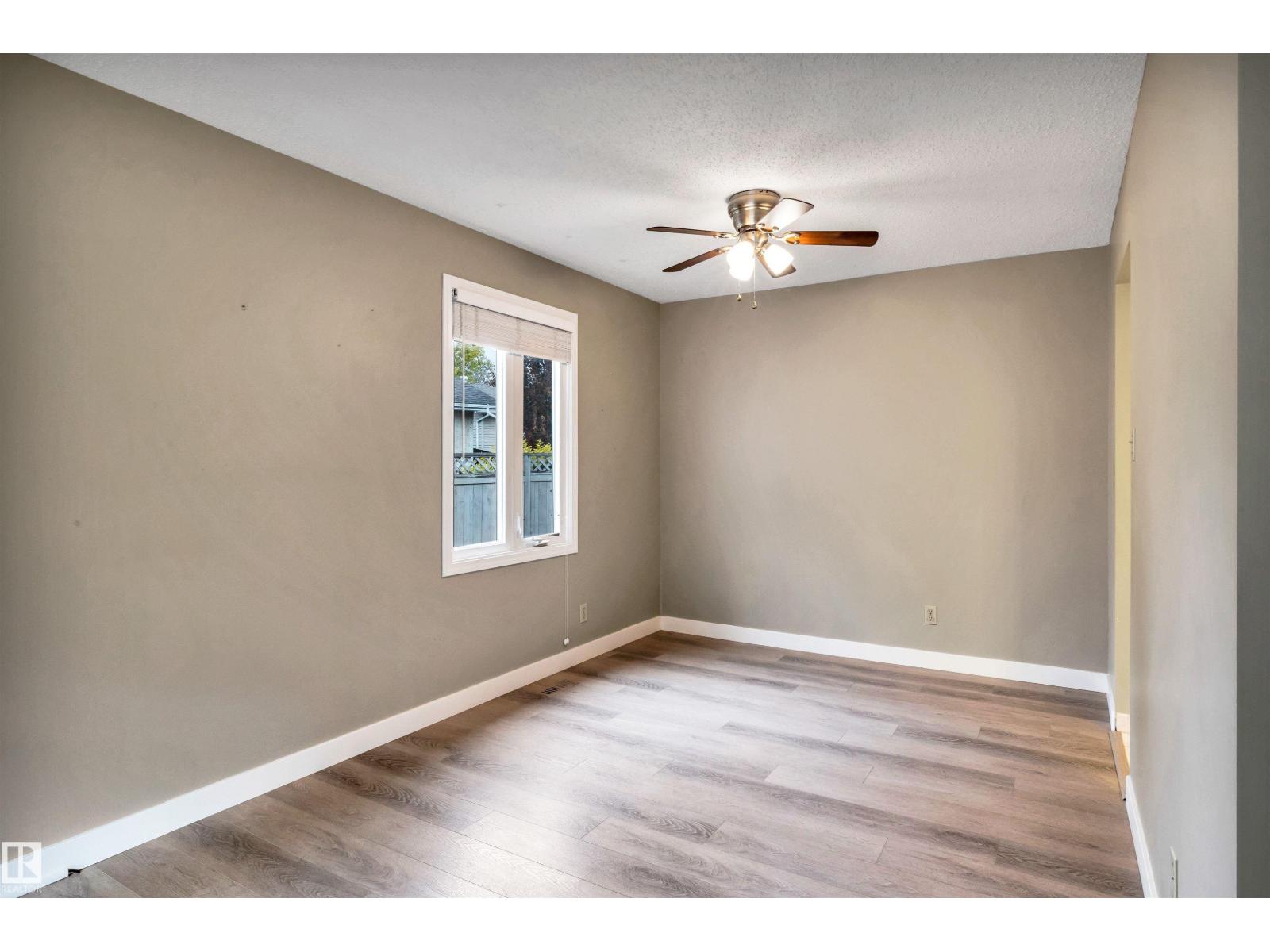 25 Attwood DR - 7