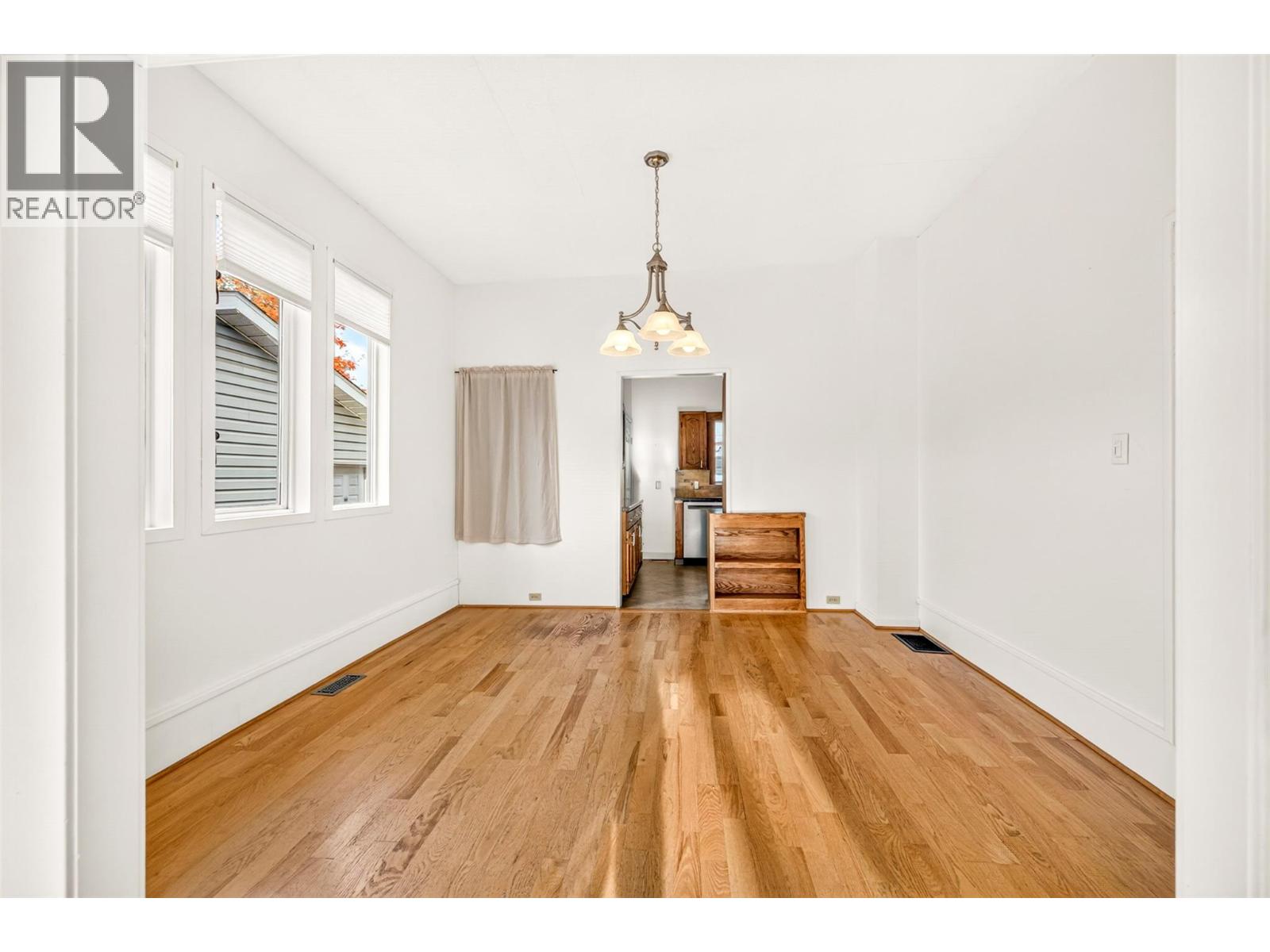 761 4th Avenue, Fernie - Image 1