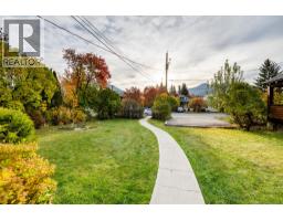 761 4th Avenue, Fernie, BC V0B1M0 Photo 11