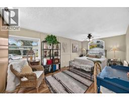 3221 Burroughs Manor NE - photo 21