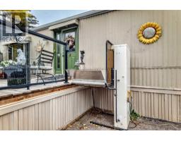 3221 Burroughs Manor NE - photo 48