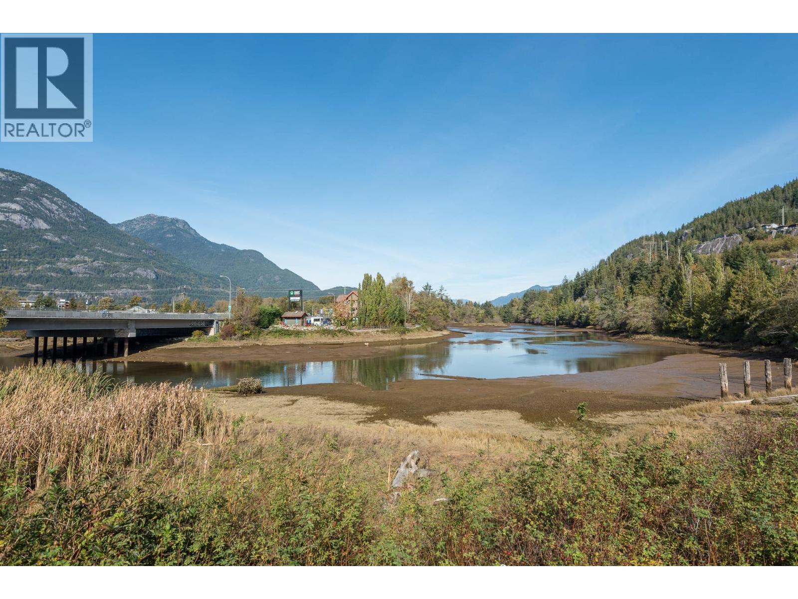 101 1502 SCOTT CRESCENT, Squamish - Image 1