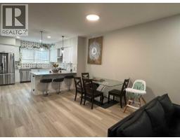 Living room - 113 Corner Glen Way Ne, Calgary, AB T3N2L6 Photo 6