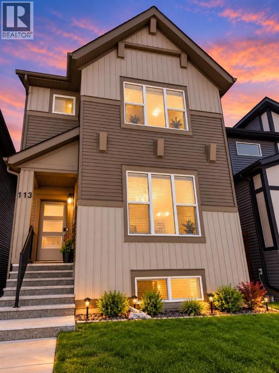 113 Corner Glen Way NE, Calgary