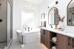 159 Rosybloom Lane, Ile Des Chenes, MB R0A0T1 Photo 24