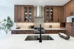 159 Rosybloom Lane, Ile Des Chenes, MB R0A0T1 Photo 8