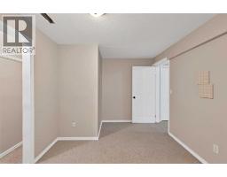 104 Catalina Circle NE - photo 32