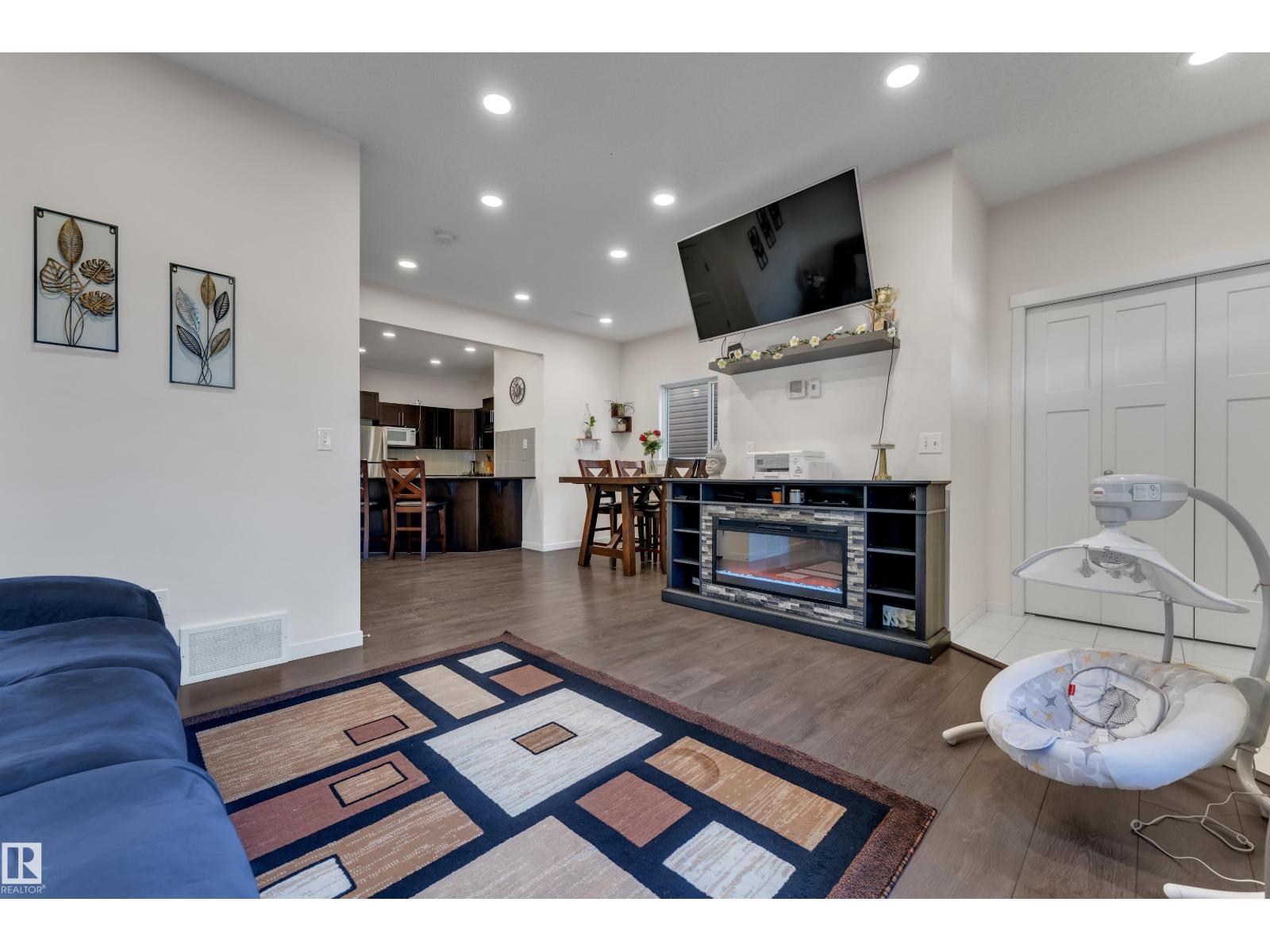 1517 27 AV NW - 7