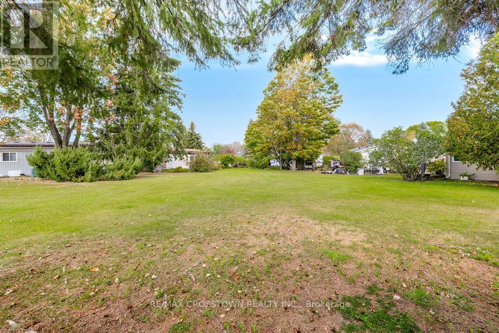 2 Tamarack Court, Innisfil, ON photo 32