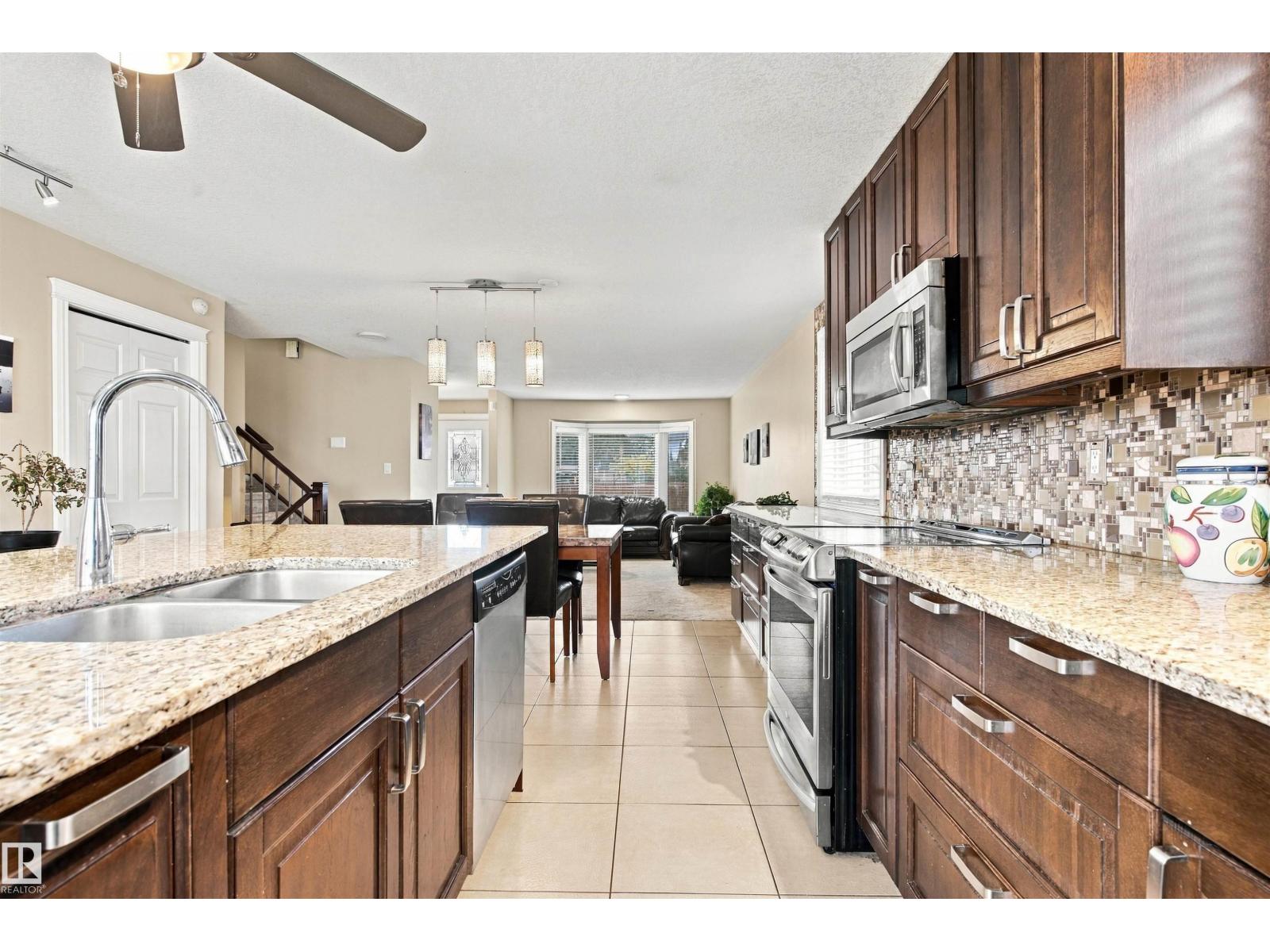 18208 99 AV NW - 19