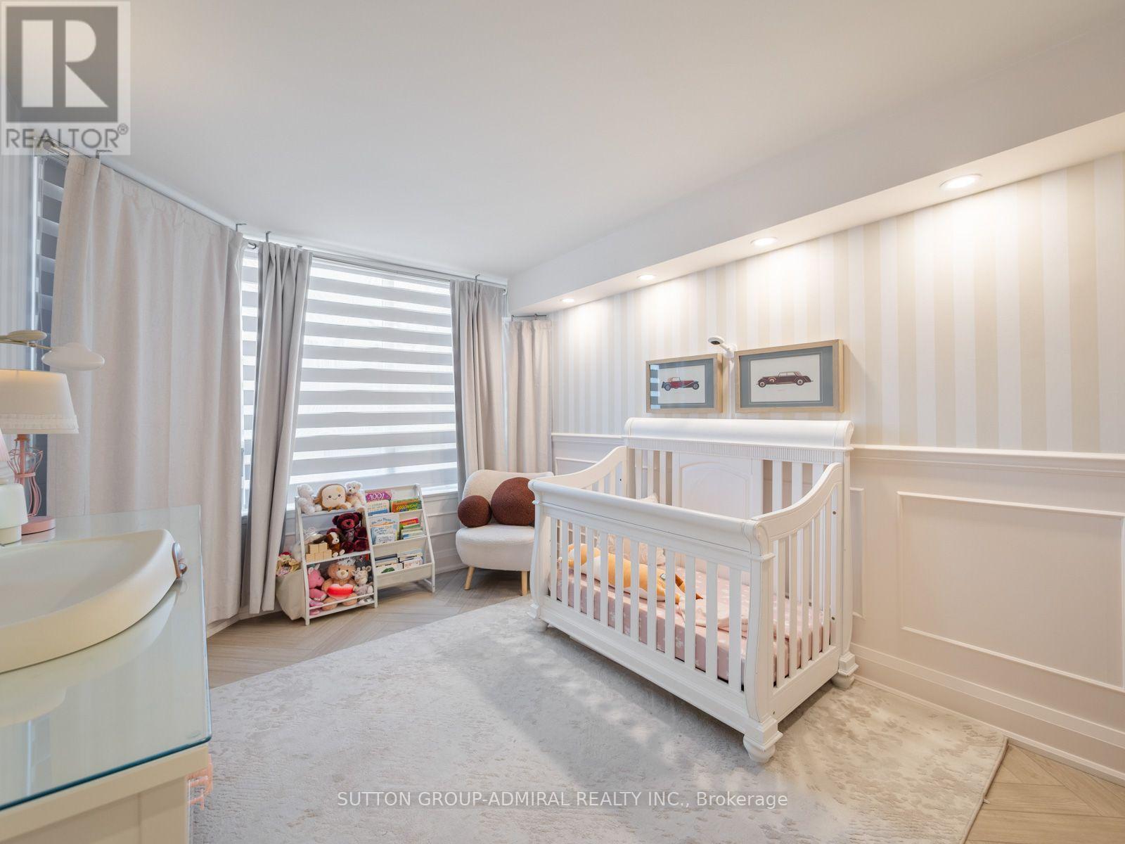 10 Torresdale Avenue — photo 26