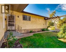 243 Cedarpark Green SW - photo 3
