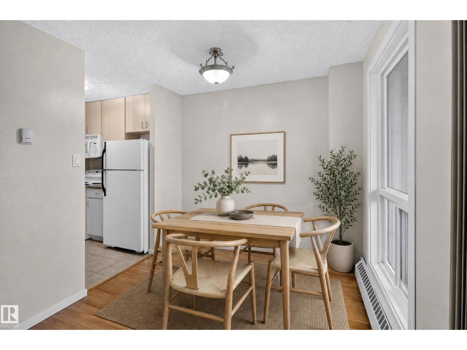 #206 10175 114 ST NW - 9