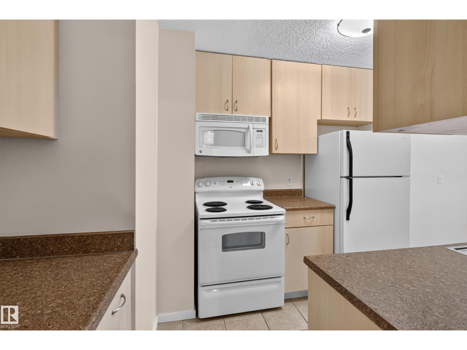 #206 10175 114 ST NW - 18