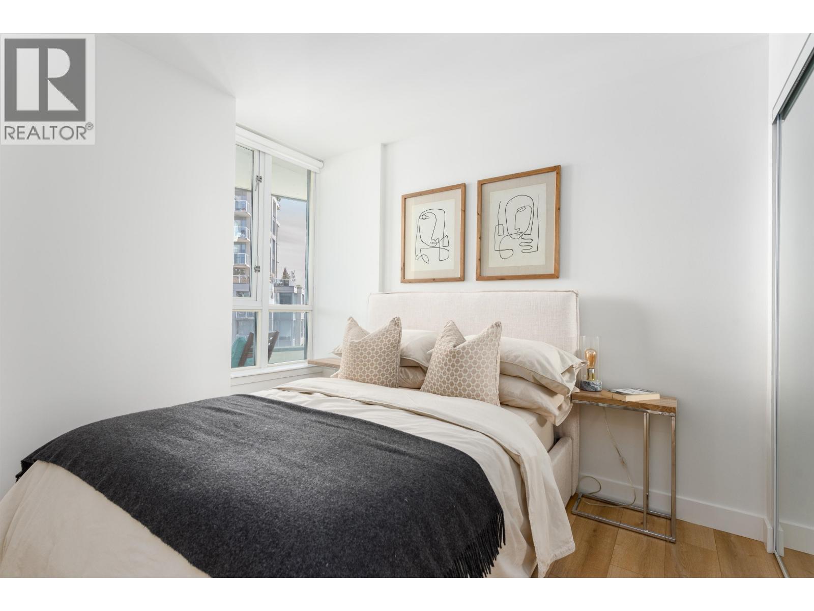 2208 63 KEEFER PLACE, Vancouver - Image 1