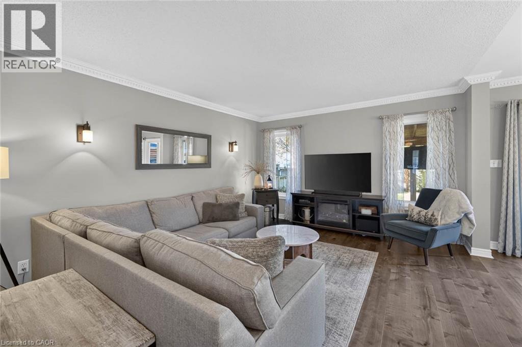 32 PRIMEAU Avenue, Whitby — photo 10