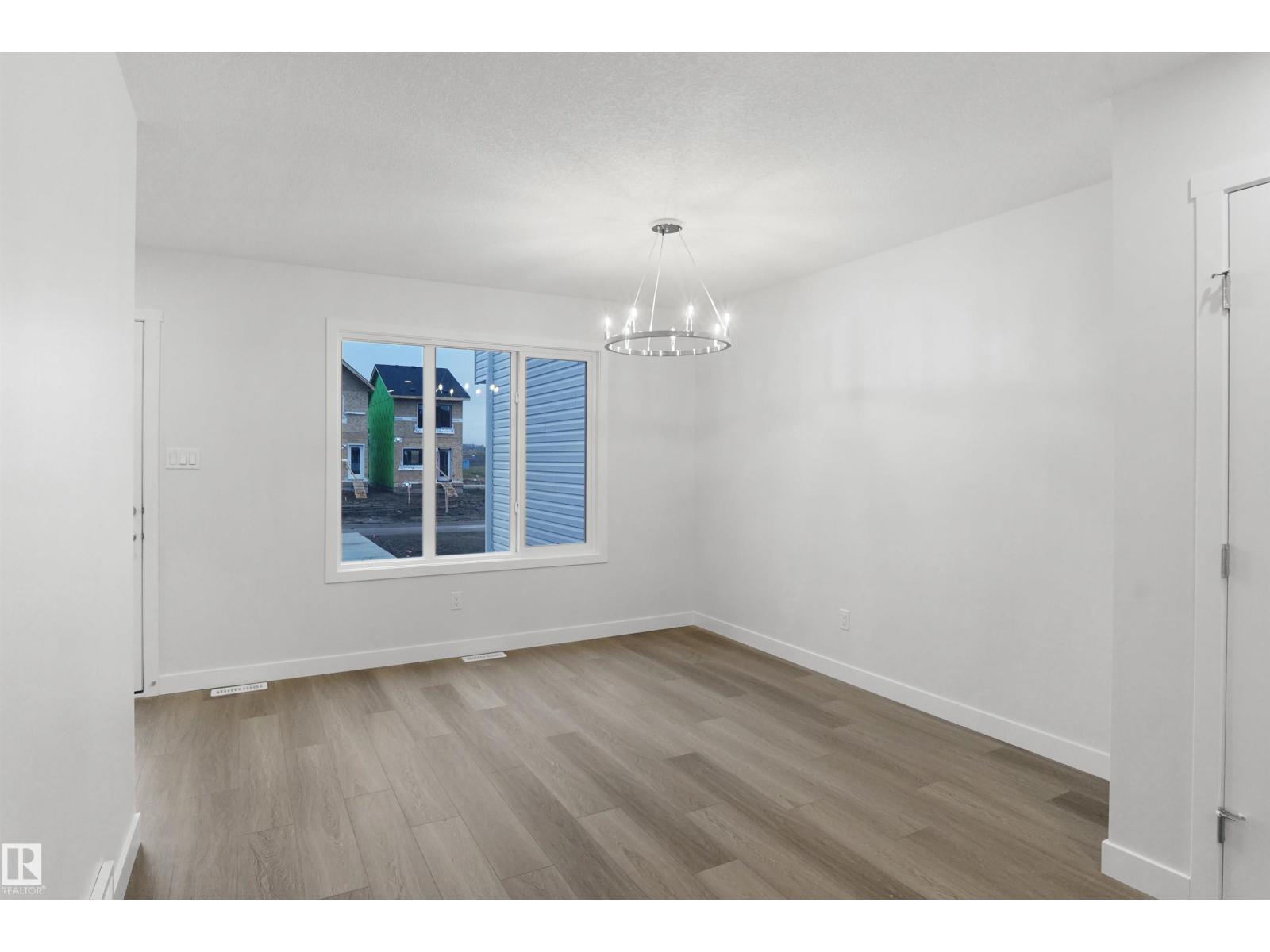 508 176 AV NE - 11
