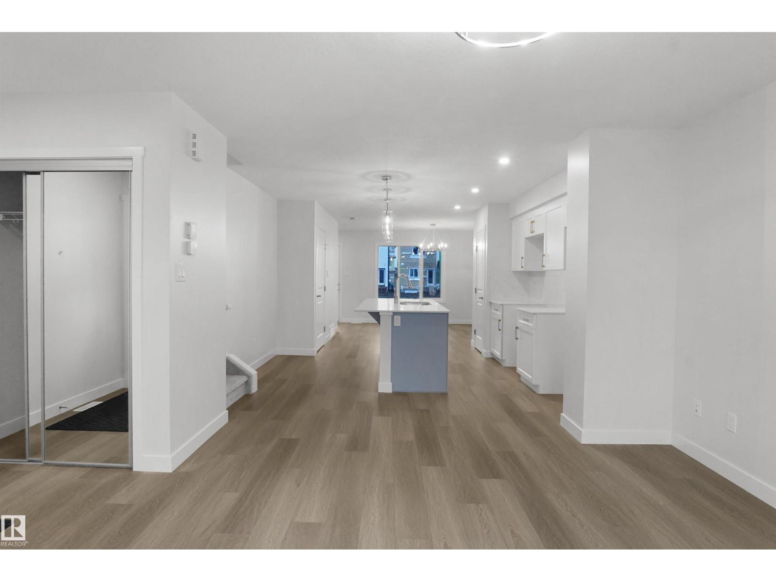 508 176 AV NE - Image 8