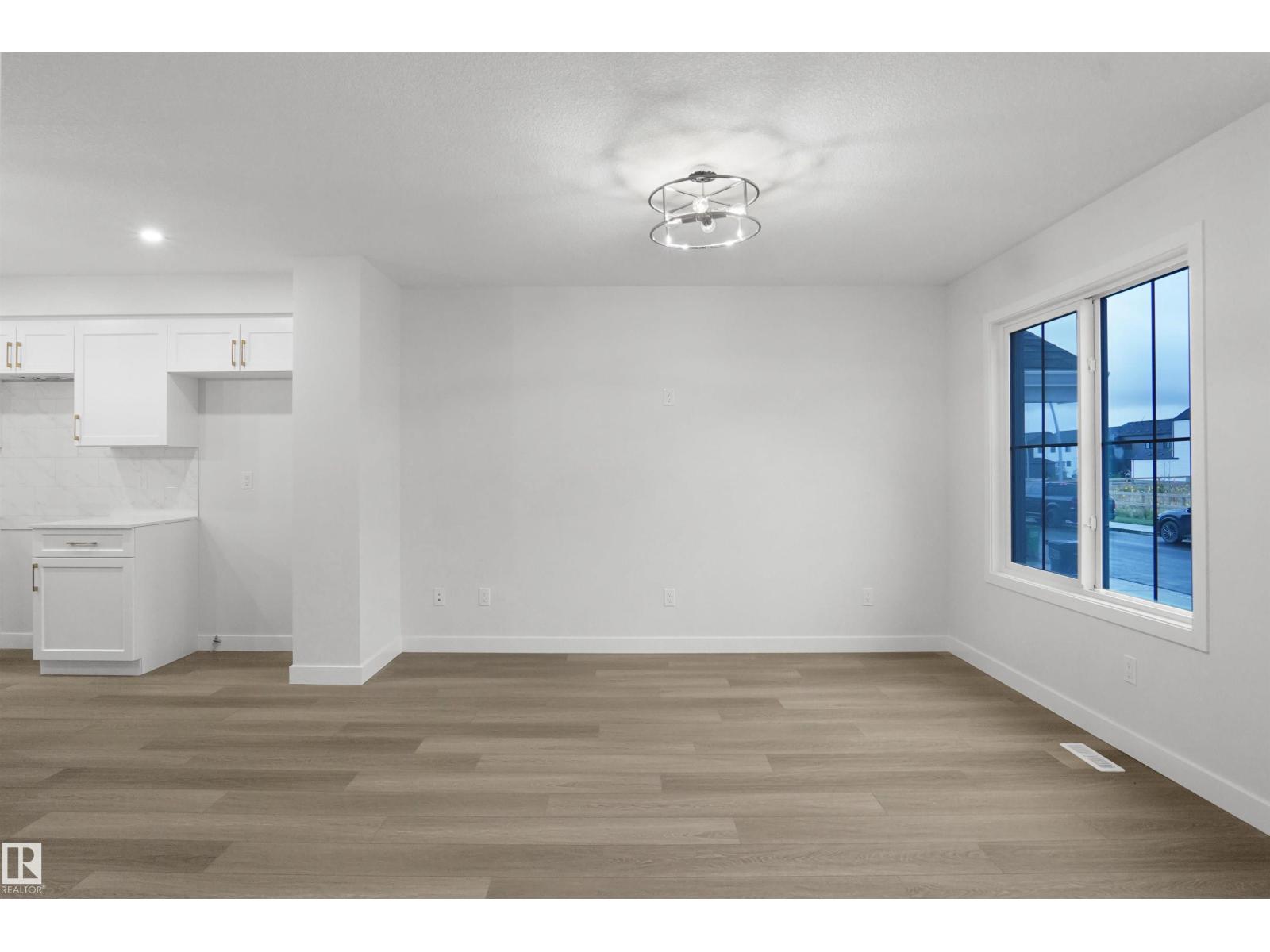 508 176 AV NE - Image 10