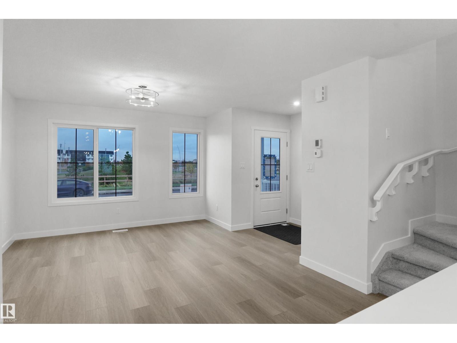 508 176 AV NE - 6