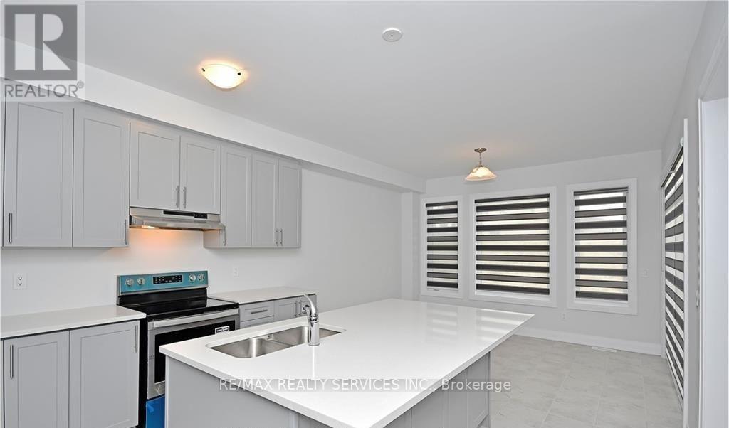 1267 UPPER THAMES DRIVE, Woodstock (Woodstock - North) — photo 2