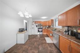 Recreation room - 124 Leahcrest Crescent, Winnipeg, MB R2P1P3 Photo 9