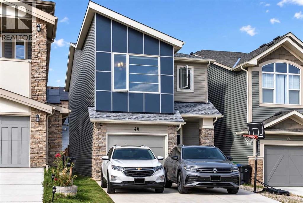40 Sage Bluff Way NW, Calgary