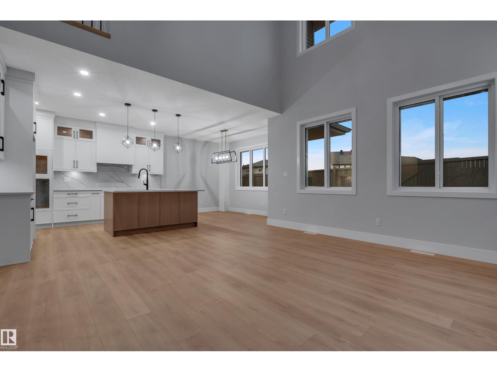717 ASTORIA WY - 16