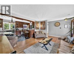 624 24 Avenue NE - photo 7