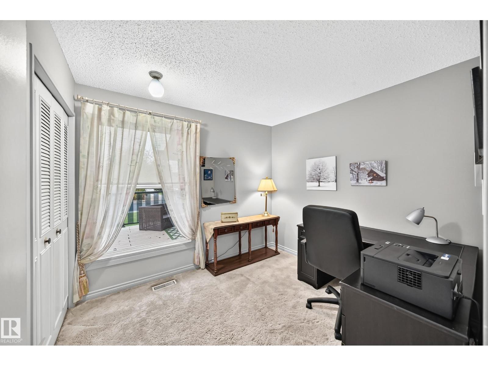 8612 176 ST NW - 11