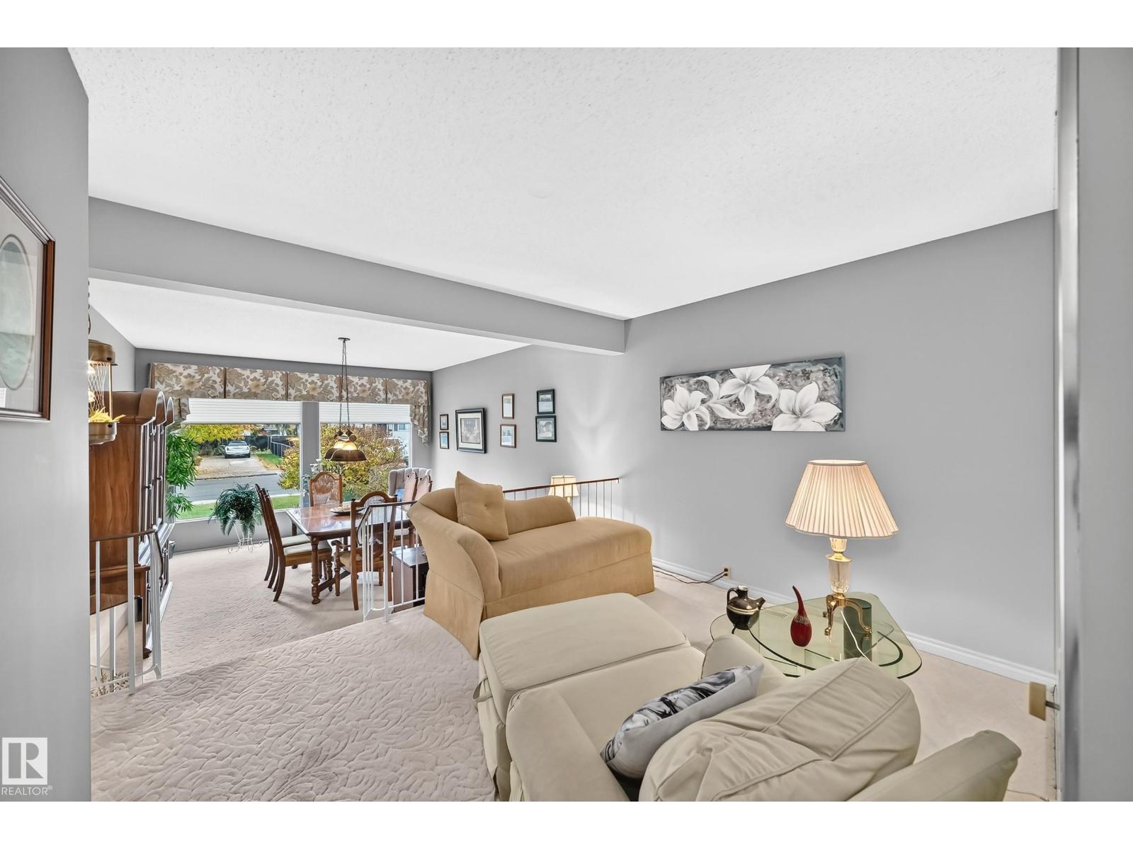 8612 176 ST NW - 7