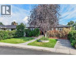 624 24 Avenue NE - photo 2