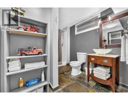 624 24 Avenue NE - photo 37