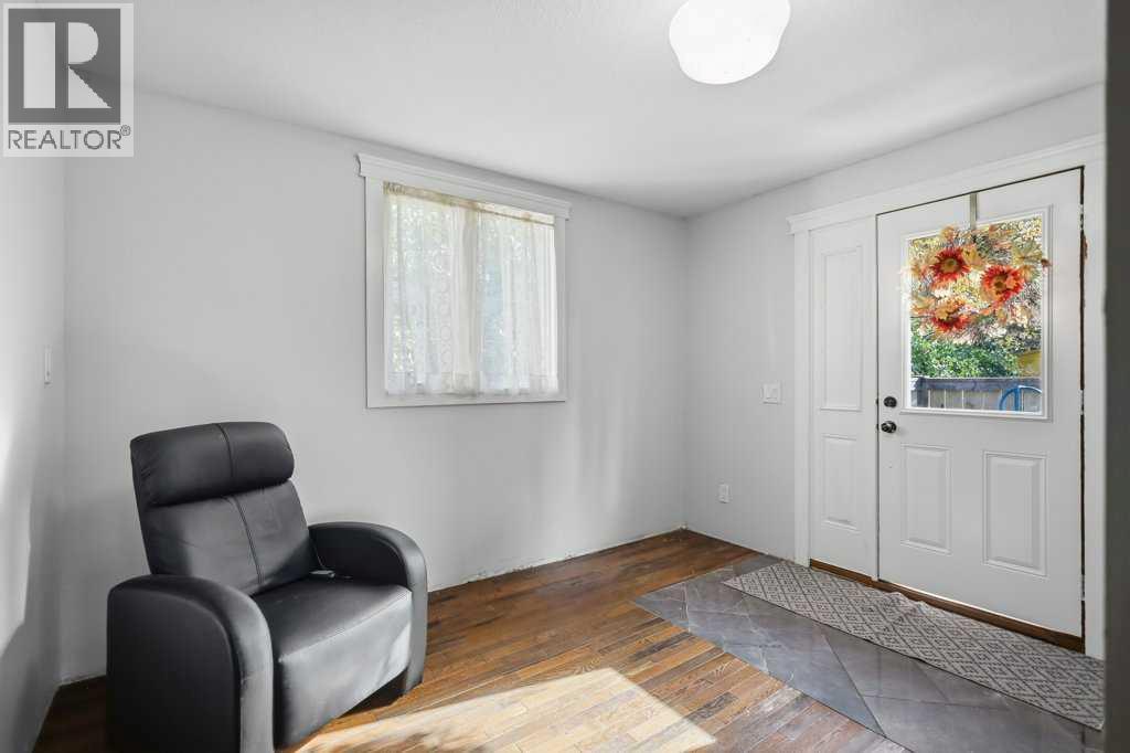 290 Railway Avenue - 11