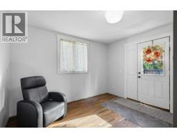 290 Railway Avenue, Sunnybrook, AB T0C2M0 Photo 11