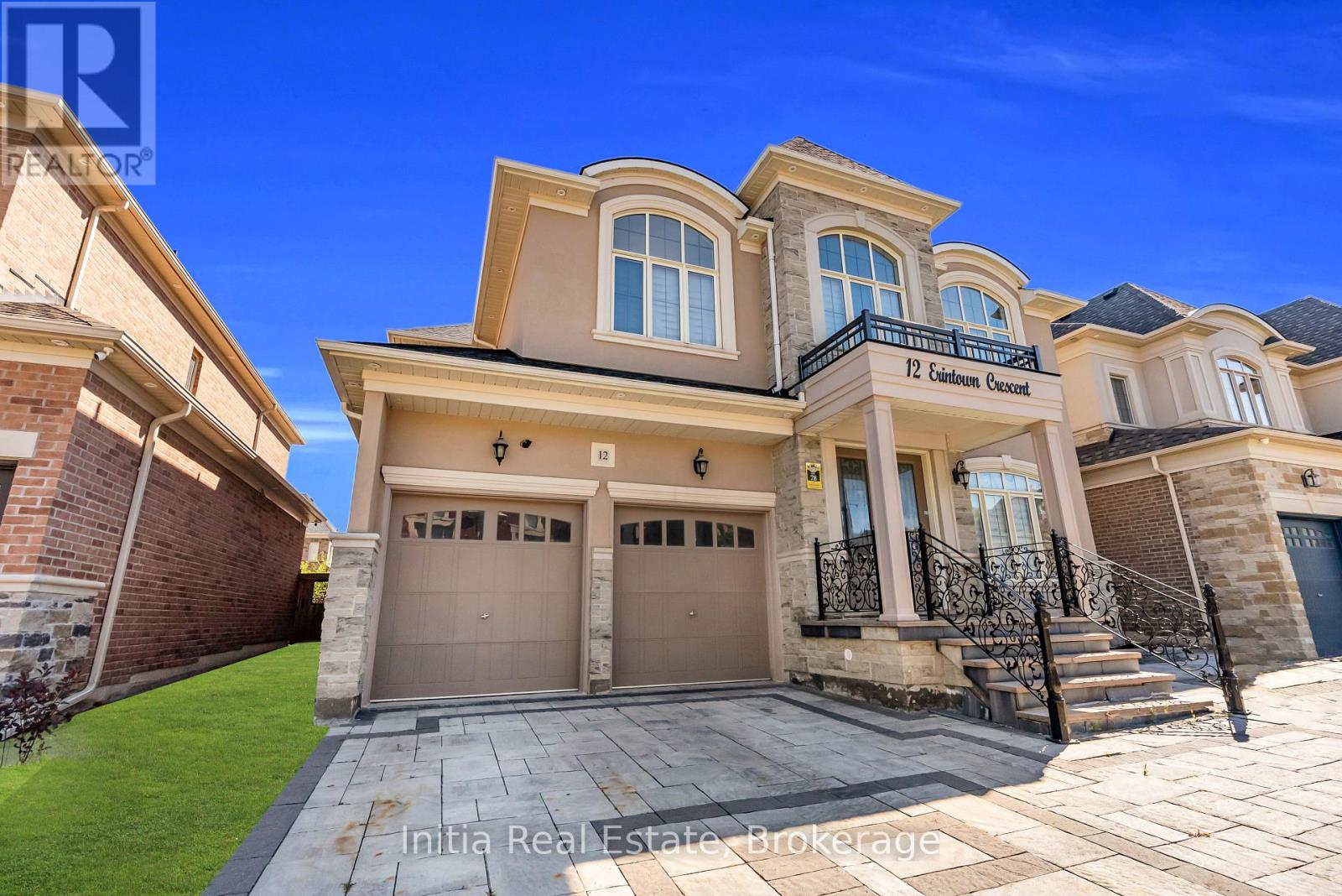 12 Erintown Crescent South, Brampton, ON photo 2