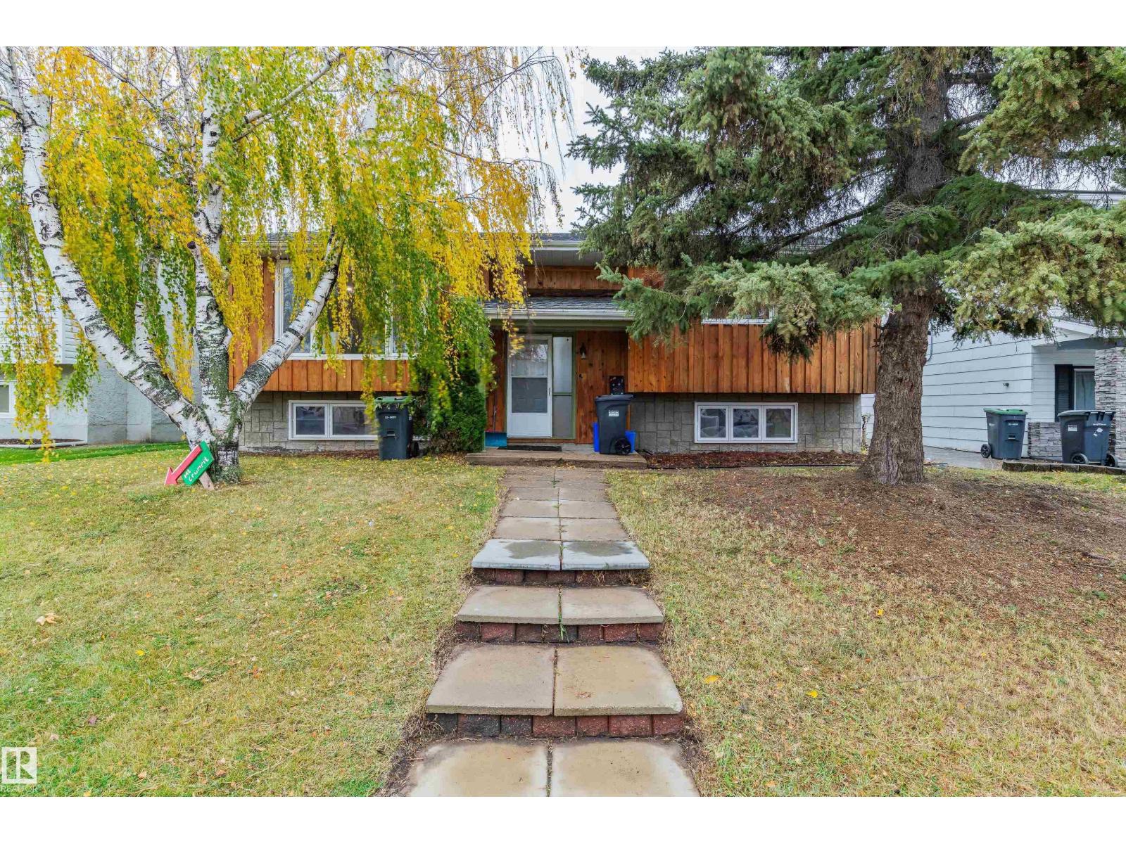 5014 45 ST - 1