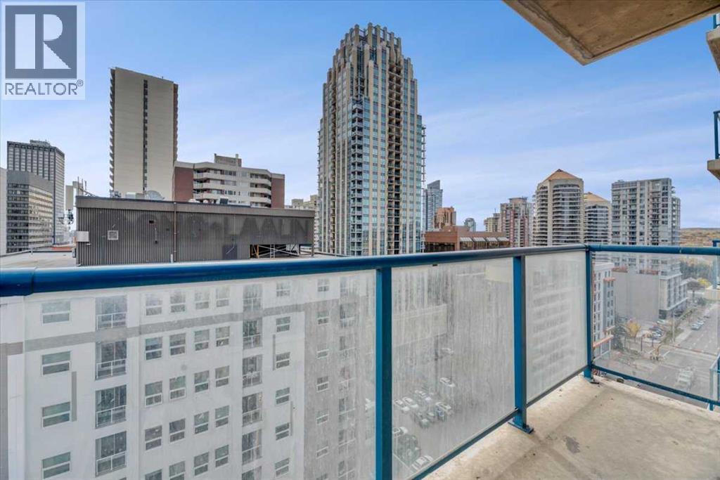 #1607 910 5 Avenue SW - 37
