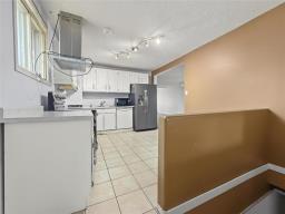 1260 8th Street, Brandon, MB R7A3Z2 Photo 11