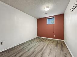 1260 8th Street, Brandon, MB R7A3Z2 Photo 18