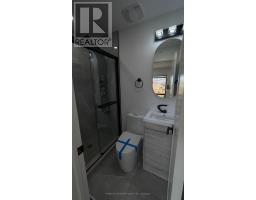 31a (main Floor) Laurel Avenue, Toronto, ON M1K3J3 Photo 12
